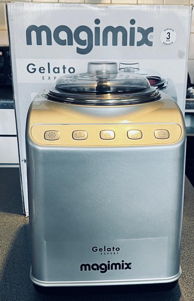 Magimix ijsmachine, Ophalen, Zo goed als nieuw, Zelfvriezend