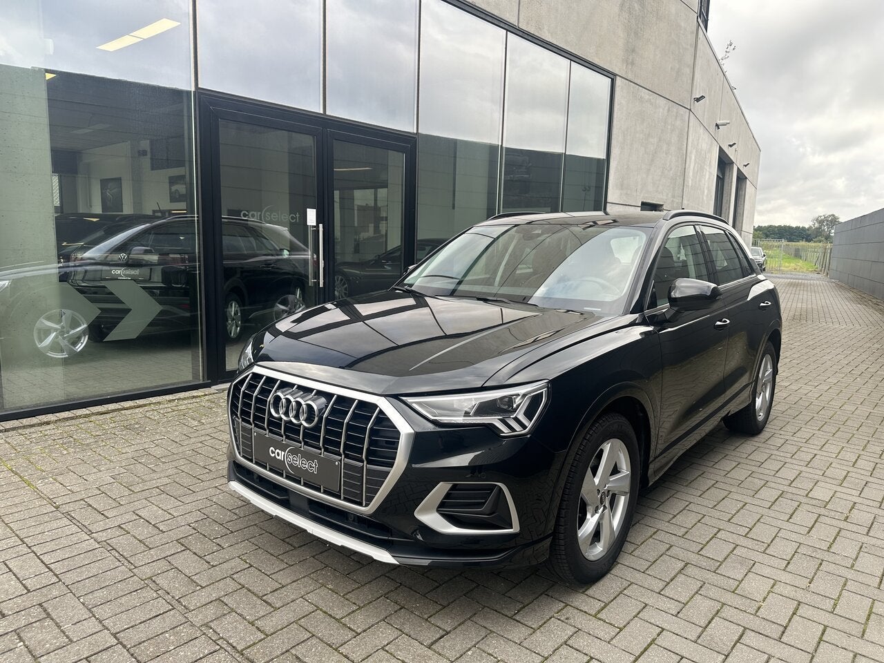 Audi Q3 35TFSI S-tronic MATRIX/LEDER/CAM, 0 kg, Achat, Entreprise, 0 kg
