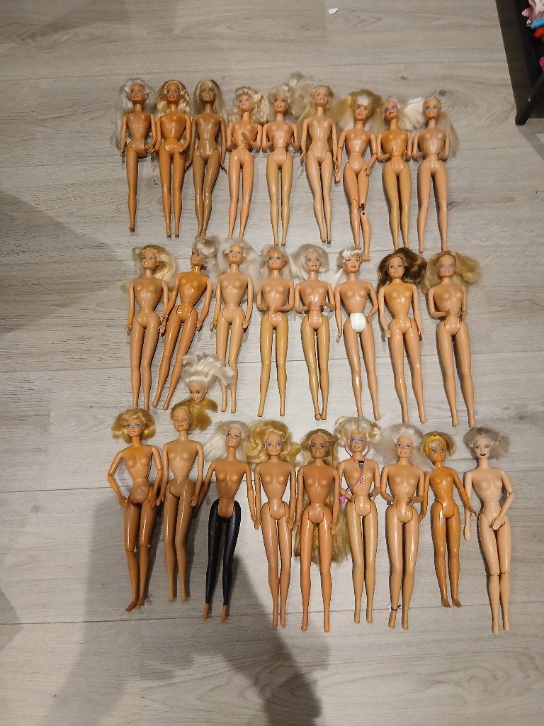 Pakket van 26 vintage barbies, Ophalen, Gebruikt, Pop