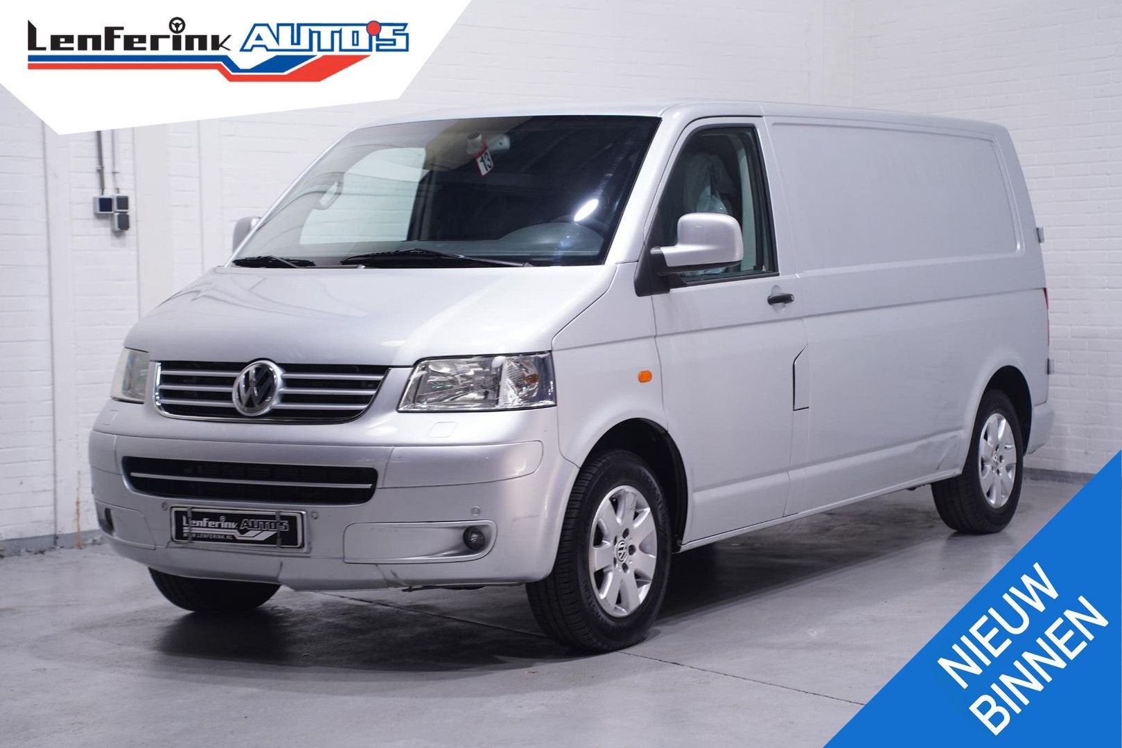 Volkswagen Transporter 2.5 TDI 130 pk Lang 5 Cilinder Youngt, Autos, Camionnettes & Utilitaires, Entreprise, ABS, Air conditionné