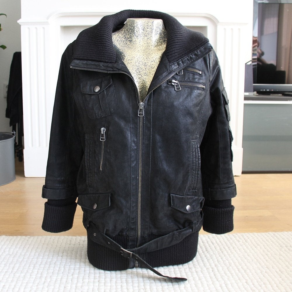 Magnifique veste en cuir 2-Bizzy (L) €70, -, Taille 42/44 (L), 2-Bizzy, Comme neuf, Noir