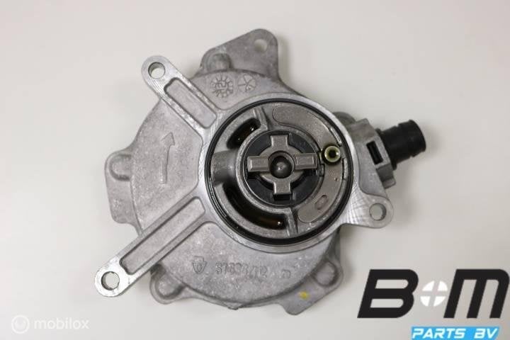 Onderdrukpomp VW Golf 6R 2.0 TFSI CDL 175km 06D145100H, Utilisé