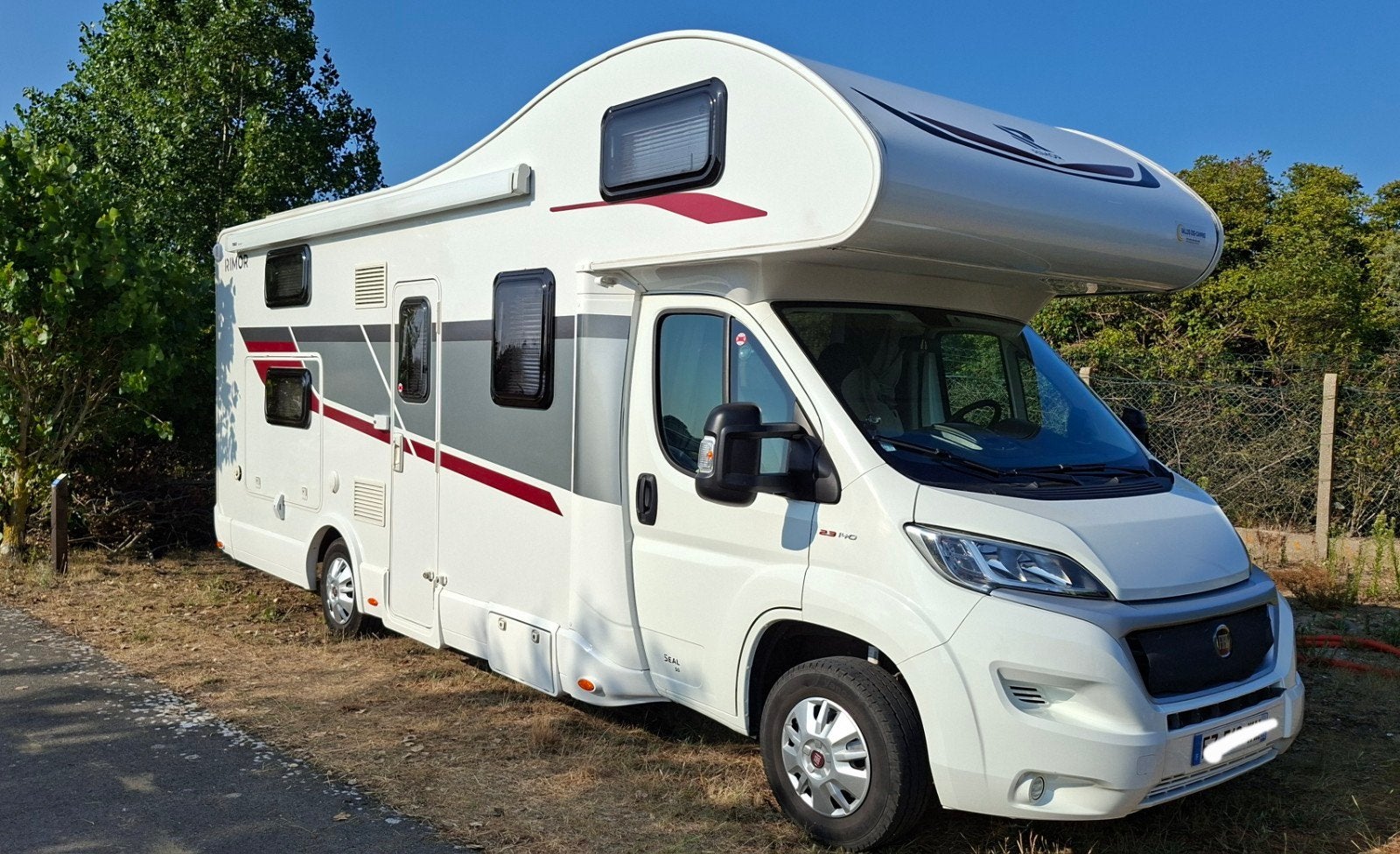 Rimor seal 50 camper, 6 stoelen op kenteken, 7 bedden, Caravans en Kamperen, Mobilhomes, Raamblindering, Fiat, Particulier, Fiat