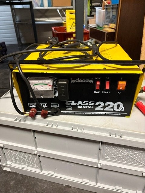 batterijlader DECA Class Booster 220A, Ophalen