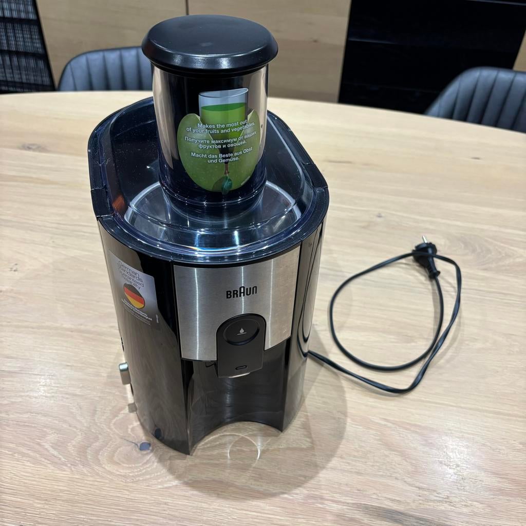 Braun J500 900W citruspers van roestvrij staal/zwart, Elektronische apparatuur, Juicers, Zo goed als nieuw, Sapcentrifuge, Elektrisch