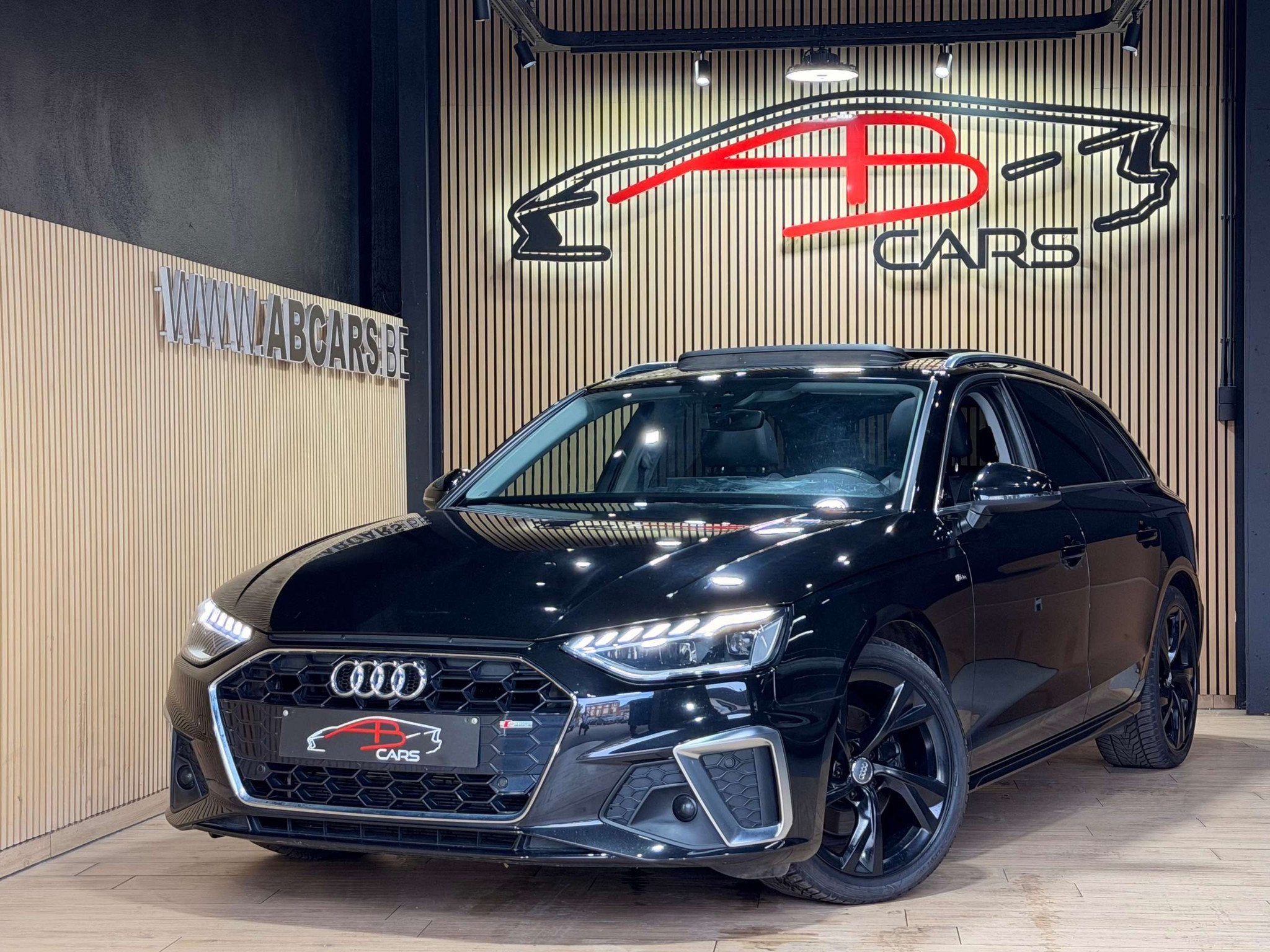 Audi A4 Avant 35 TDi S line S tronic * GARANTIE 12 MOIS *, Auto's, Automaat, Gebruikt, 4 cilinders, A4