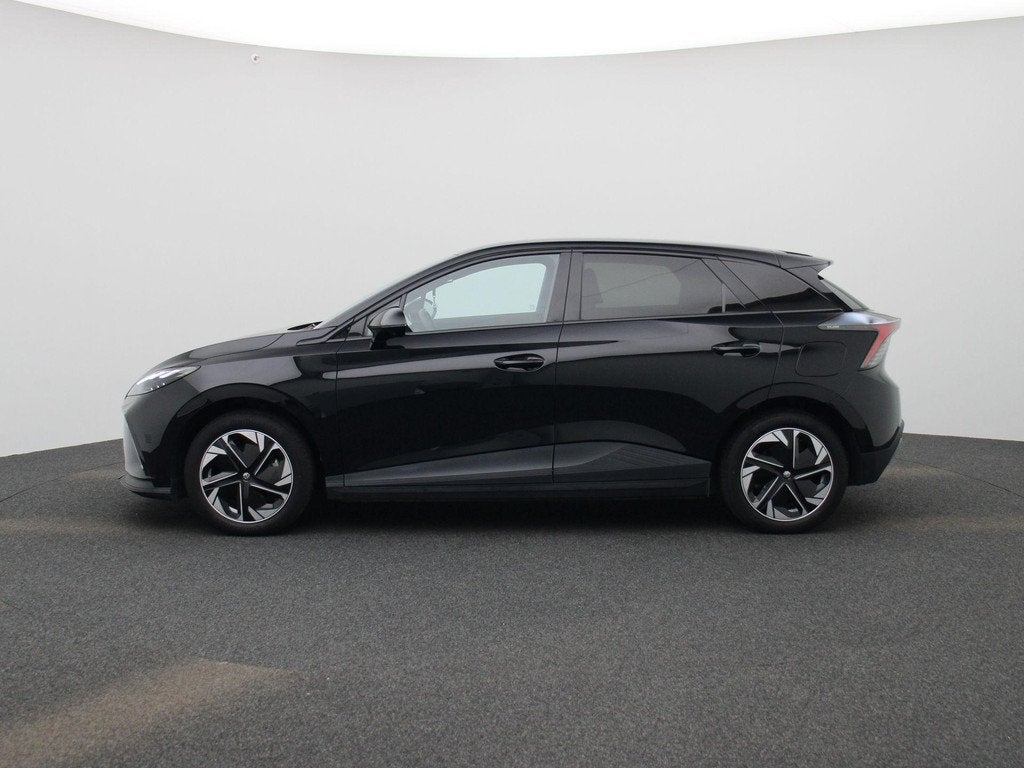MG MG4 64 kWh Luxury (automatique), Autos, Achat, 5 portes, 5 places, Automatique