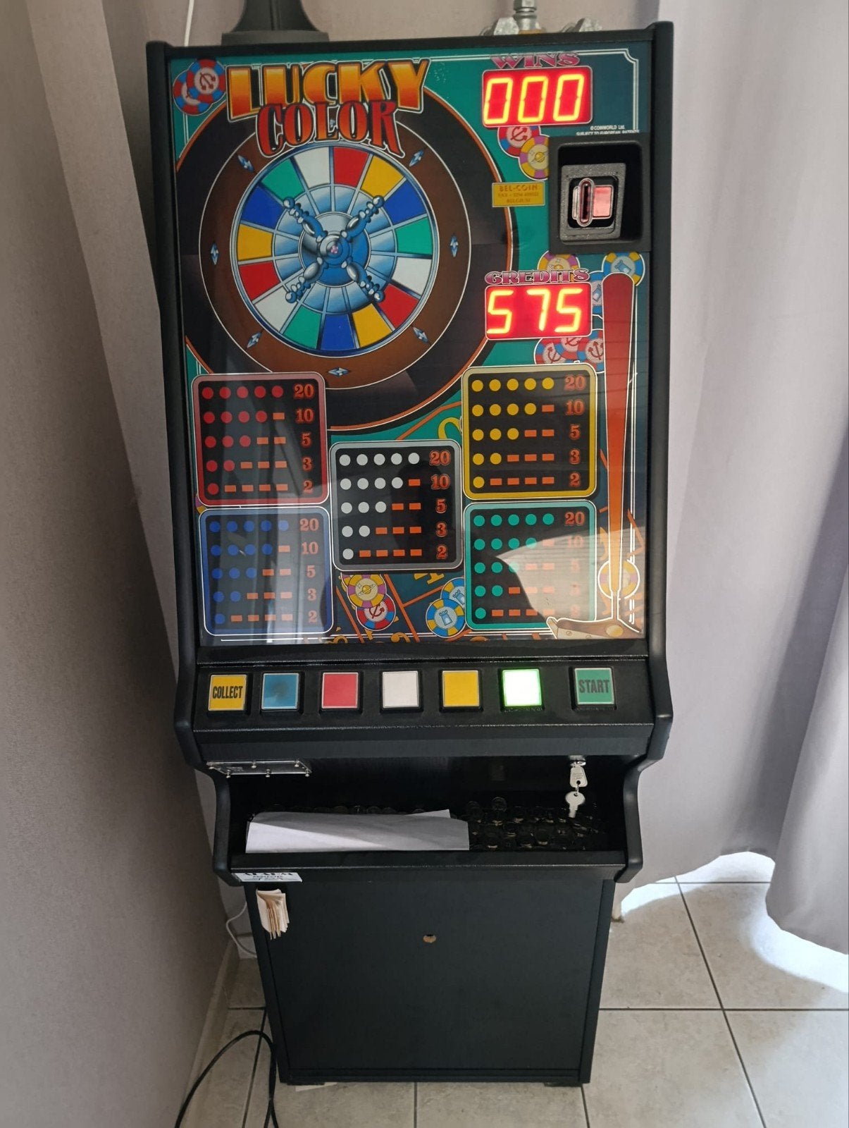 Prototype de machine à sous Cafespel, Autres monnaies, Enlèvement, Utilisé, Avec clés