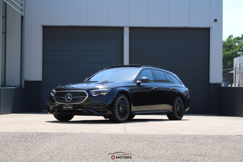 Mercedes-Benz E 300 E Break PHEV AMG   PANO-HUD-ACC-KEY-CAR, Auto's, Mercedes-Benz, Automaat, 4 cilinders, Zwart, Leder