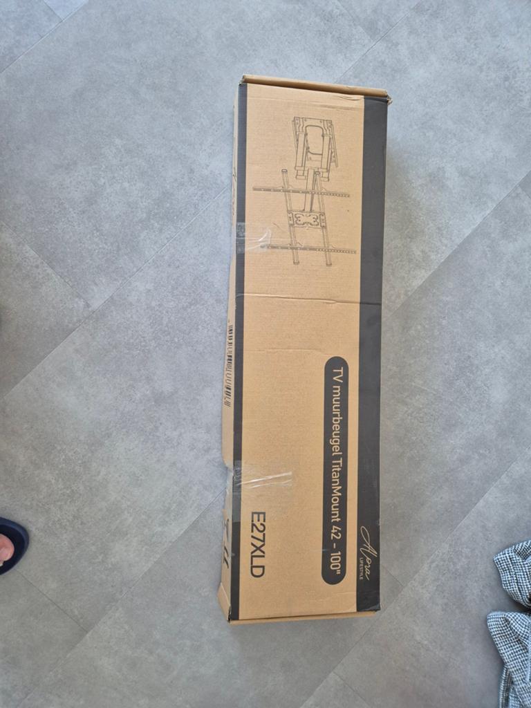 TV muurbeugel TitanMount 42-100", Audio, Tv en Foto, Televisiebeugels, Ophalen