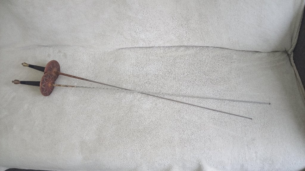 Épées décoratives 110 cm, Enlèvement, Utilisé