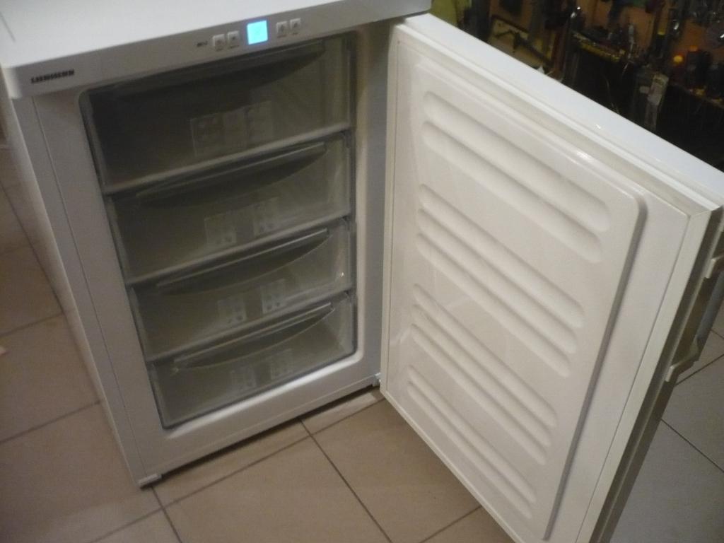 Liebherr Diepvries, Elektronische apparatuur, Vriezers en Diepvrieskisten, Ophalen, Zo goed als nieuw