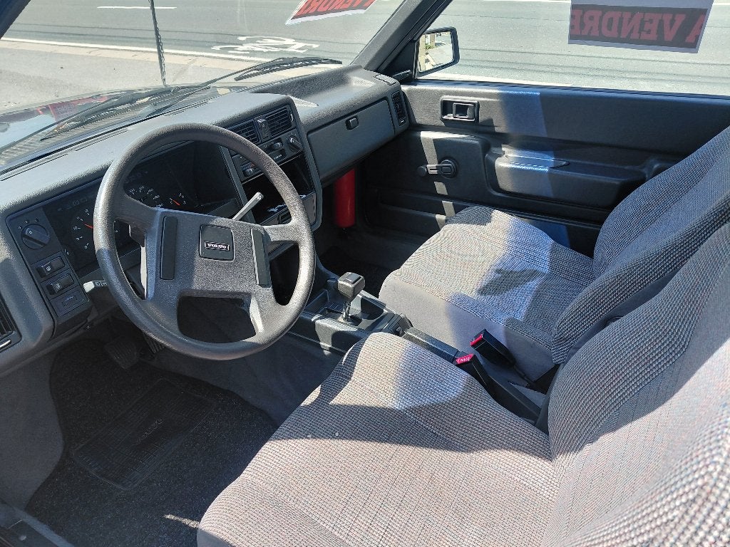 Voiture Volvo 340 1.4 essence automatique, Auto's, Automaat, Berline, Particulier, 3 deurs