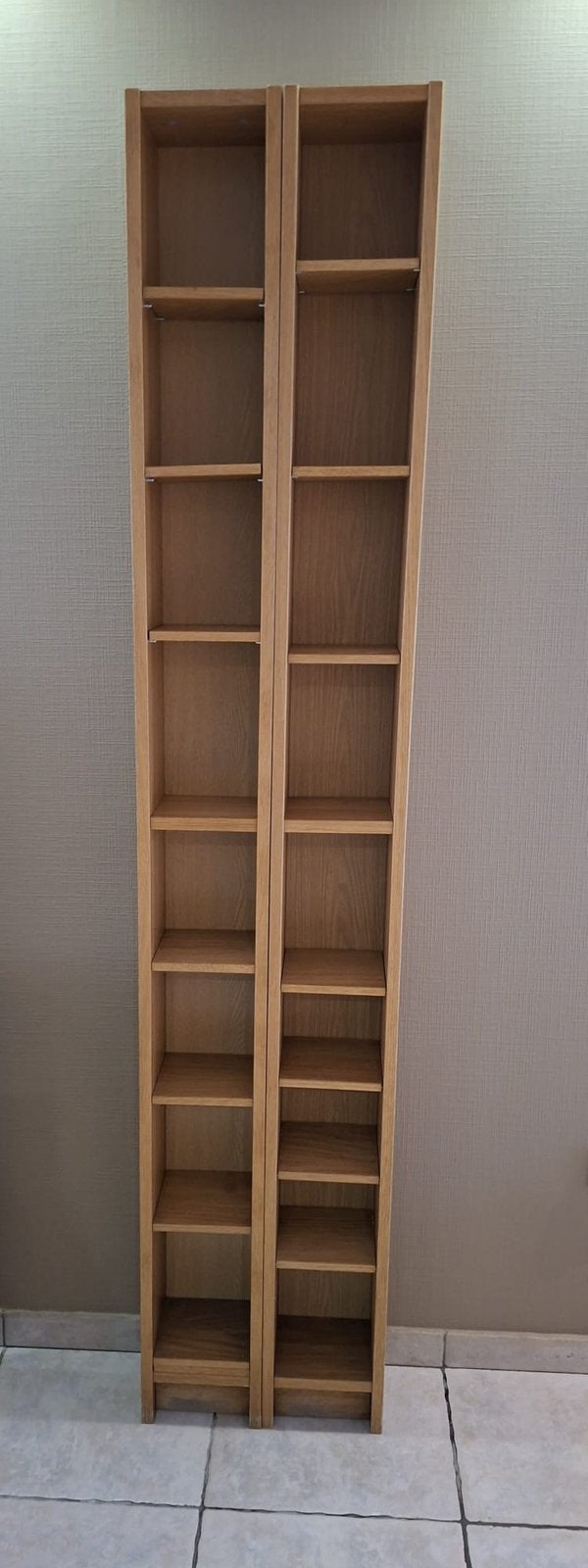 Set van 2 smalle houten boekenkasten/opbergkasten, Enlèvement, Comme neuf