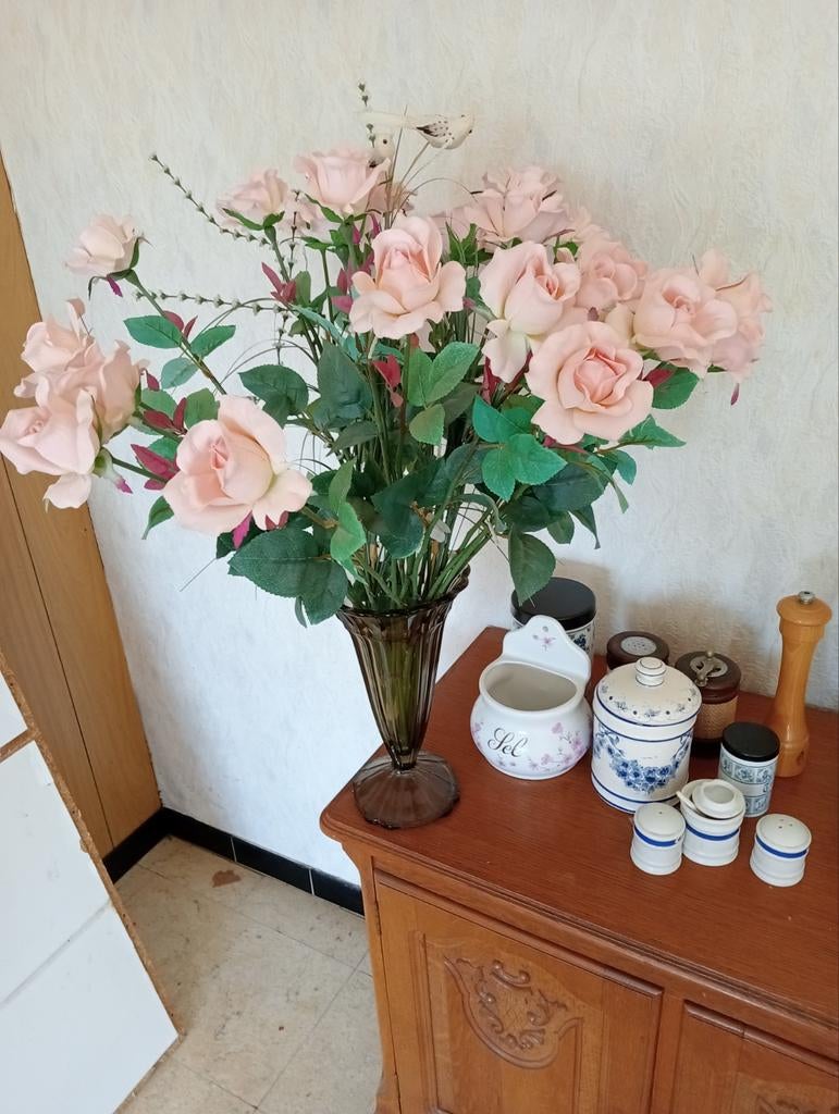 Antiek vaas met bloemen, Ophalen of Verzenden