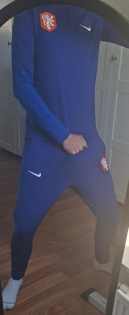 NL nike trainingspak - Maat S, Nike, Zo goed als nieuw, Voetbal, Maat 46 (S) of kleiner