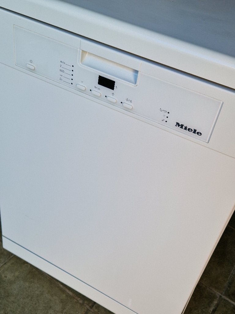 Lave vaisselle Miele A ++, Enlèvement, Comme neuf