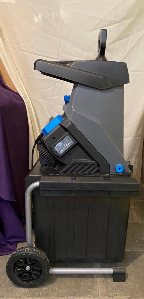 DÉCHIQUETEUR DE JARDIN / BROYEUR - TYPE H-2500K - 2500 WATT, Enlèvement, Neuf, Électrique, Bac de ramassage
