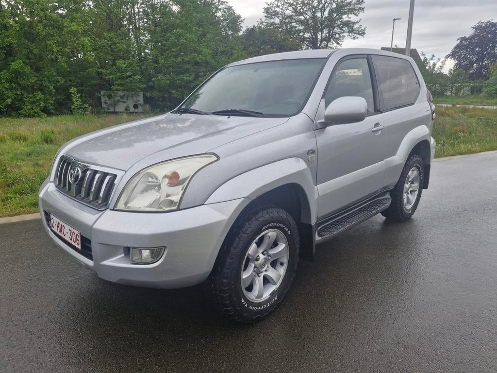 TOYOTA LANDCRUISER 3.0 D4D 4WD BJ 2003 120KW LICHTEVRACHT, Auto's, 4 cilinders, 2800 kg, 120 kW, Bedrijf