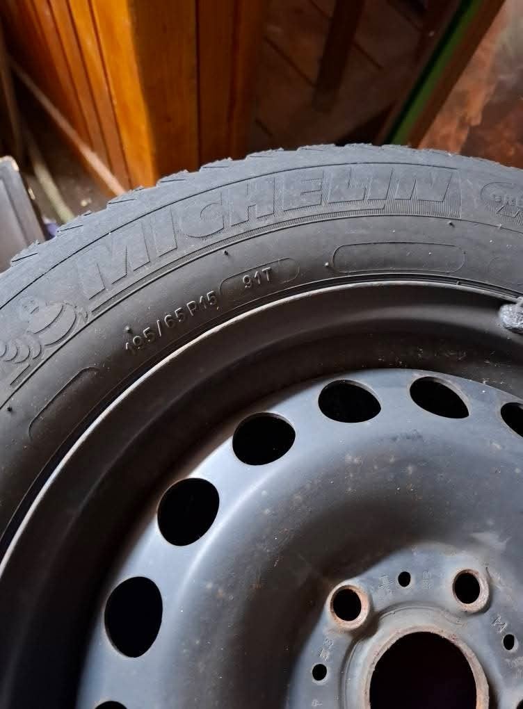 4 pneus hiver Skoda Octavia, 15 pouces, Pneus hiver, Pneu(s), Enlèvement