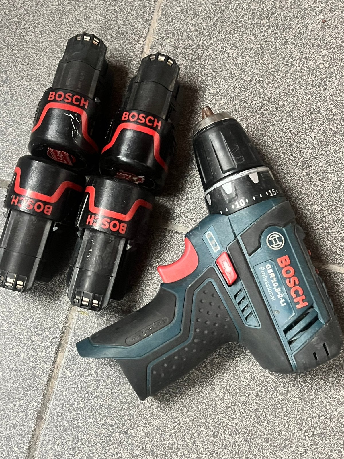 Bosch met 4 batterij, Enlèvement ou Envoi, Comme neuf