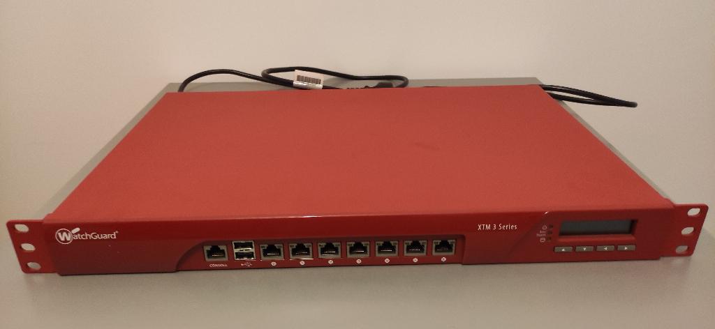 Firewall Watchguard firewall XTM330, Ophalen of Verzenden, Zo goed als nieuw
