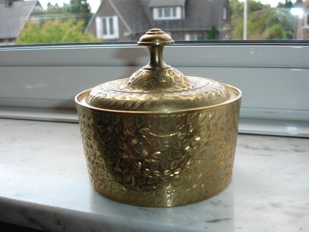 Messing pot, Ophalen