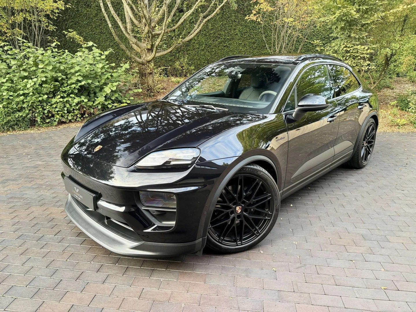 Porsche Macan EV 100 kWh/22"/ACC/Pano/Luchtvering/Achterasbe, Autos, Cuir, 360 ch, Achat, Euro 6