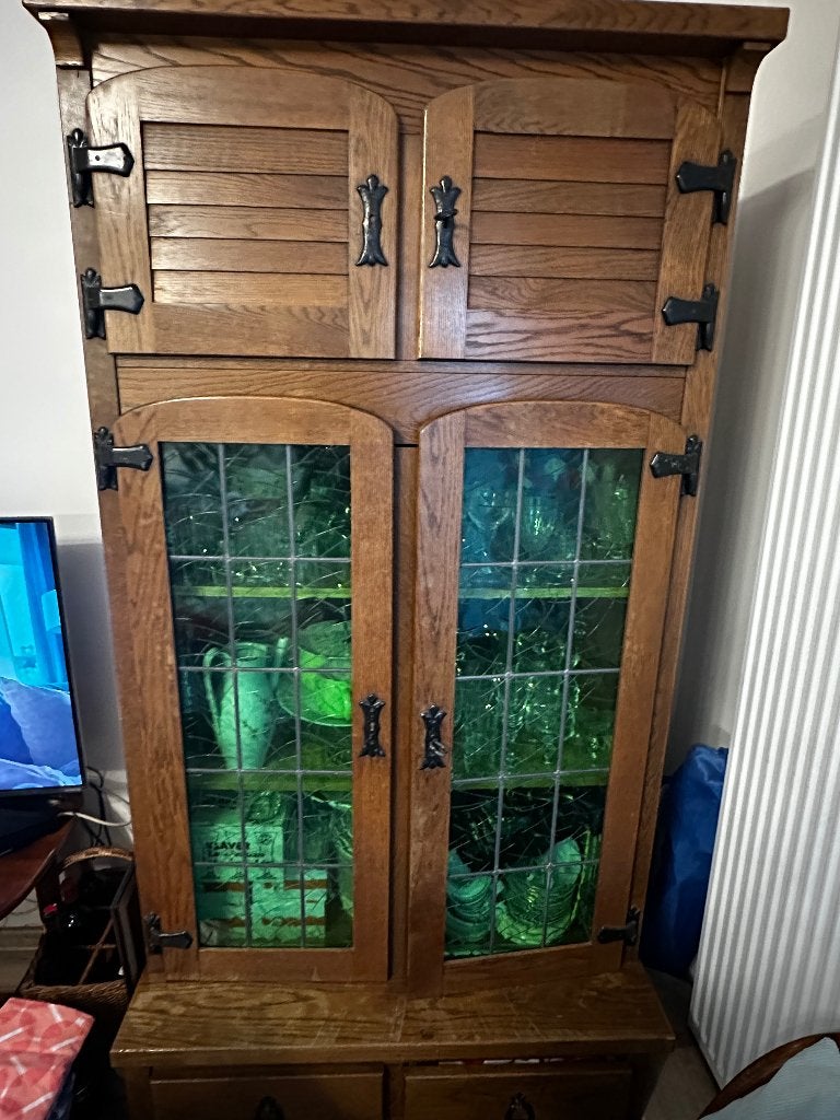 Houten kledingkast, Ophalen