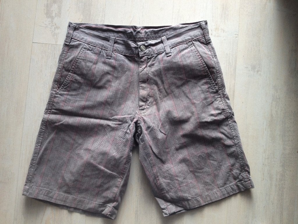 CARHARTT short W31-Als nieuw, Vêtements | Hommes, Pantalons, Enlèvement ou Envoi, Comme neuf, Carhartt