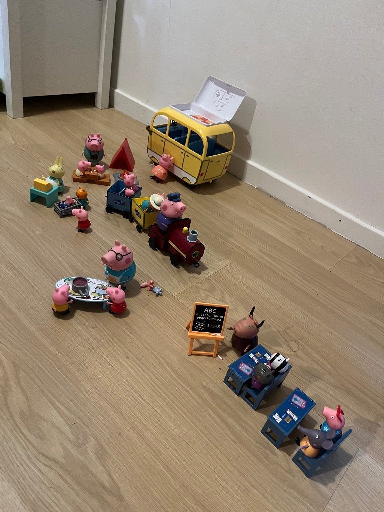 Peppa pig diverse setjes, Enfants & Bébés, Jouets | Peluches, Peppa Pig, Enlèvement, Utilisé