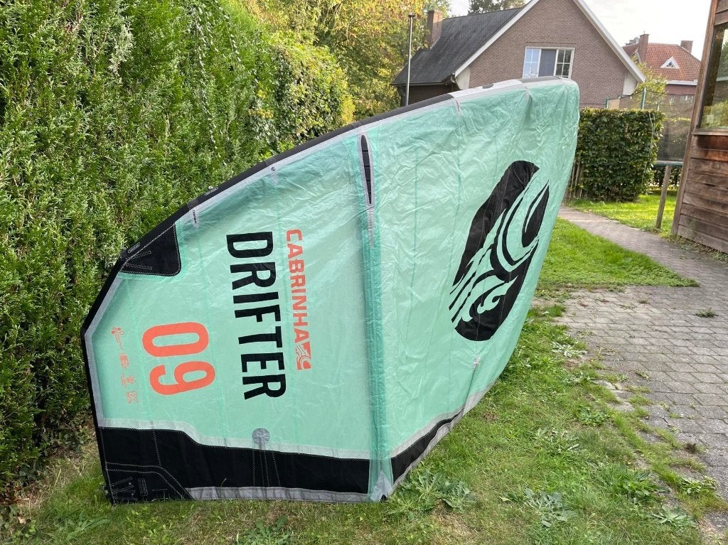 Kitesurf - Cabrinha Drifter 9, Watersport en Boten, Ophalen, Zo goed als nieuw, 9 m², Kite