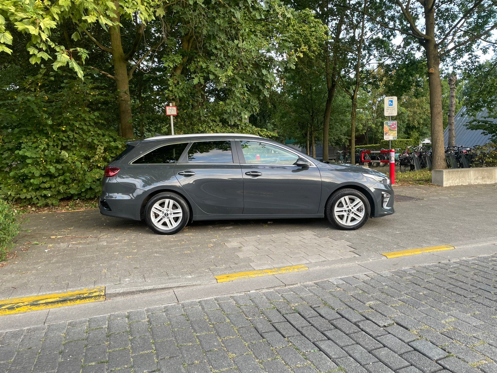 Kia Ceed 2019, Voorwielaandrijving, Stof, 4 cilinders, 5 deurs