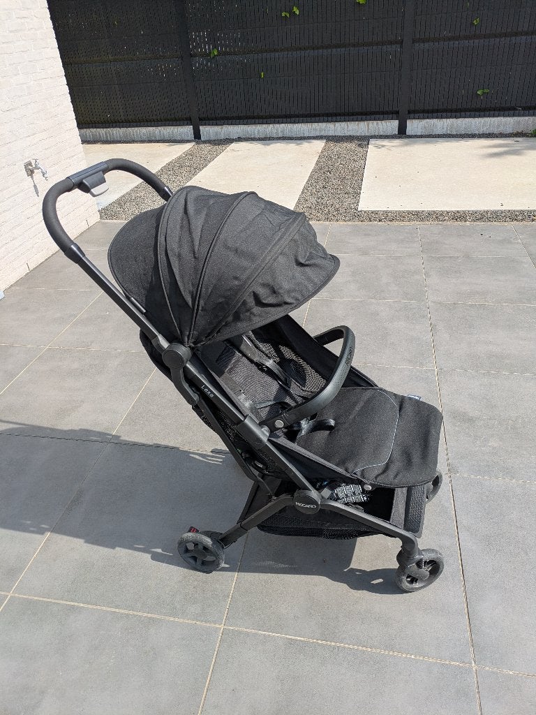 Zwarte recaro lexa buggy, Kinderen en Baby's, Ophalen, Zo goed als nieuw, Overige merken, Regenhoes