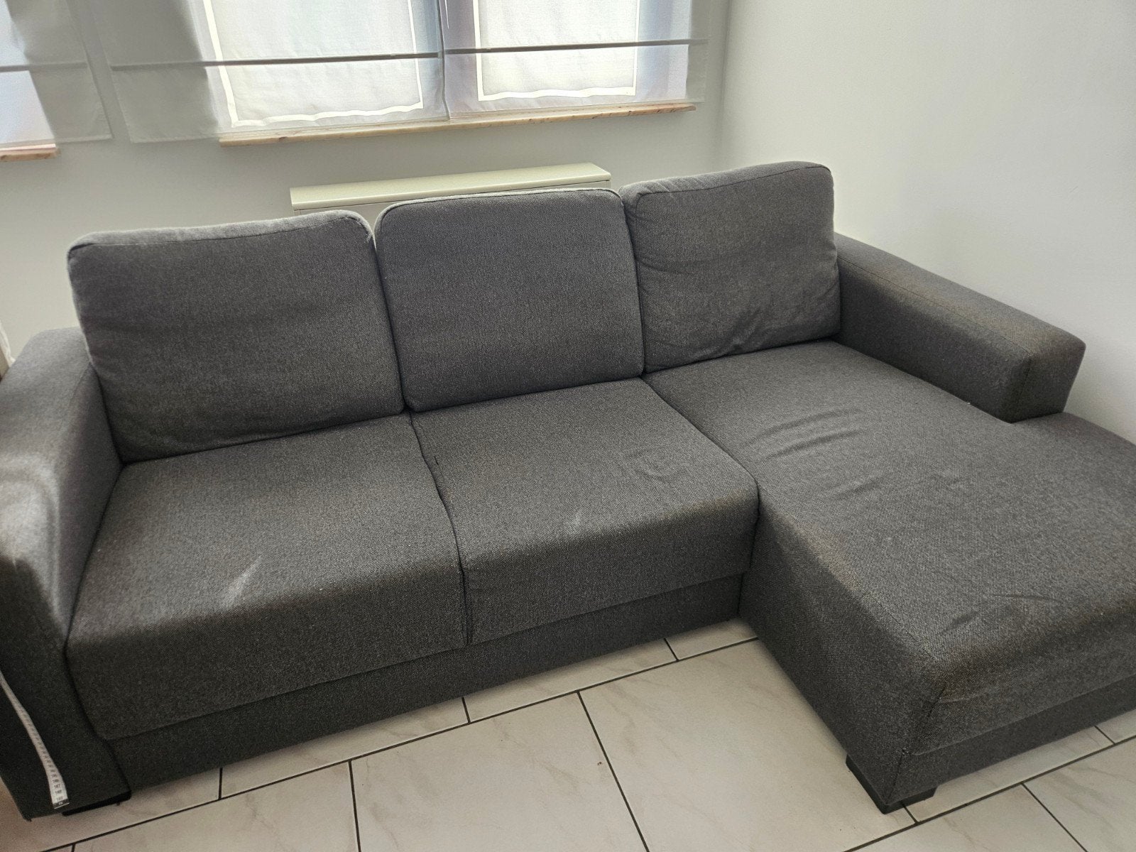 grote zetel  met salon  tafeltje, Huis en Inrichting, Ophalen