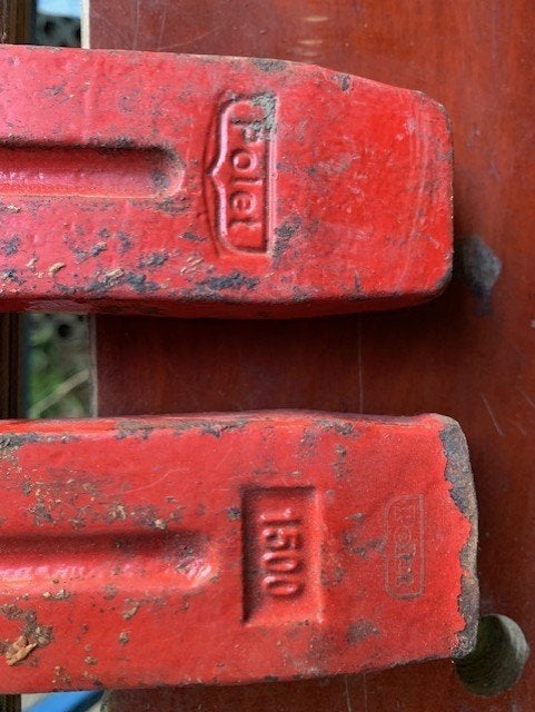 Lot de 2 coin à fendre le bois de 1500 gr marque POLET, Enlèvement ou Envoi, Utilisé, Autres types