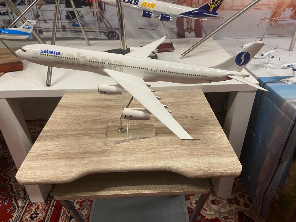Sabena A340  1:100, Ophalen of Verzenden, Zo goed als nieuw, Schaalmodel