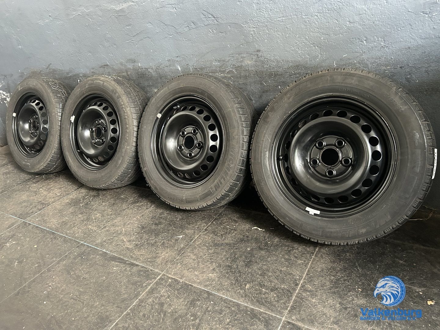 6-7mm! VW Transporter T5 GP T6 T6.1 16 inch zwarte stalen ve, Autos : Pièces & Accessoires, Pneus & Jantes, Pneus et Jantes, Pneus hiver
