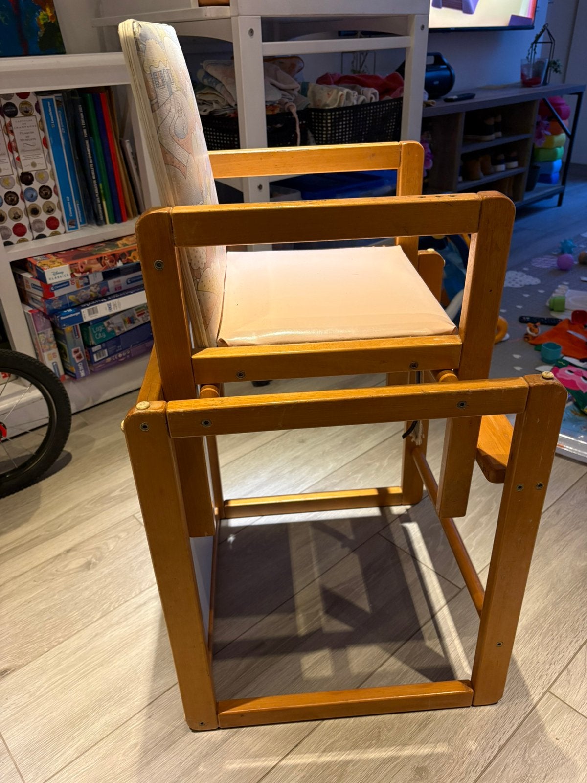 Kinderstoel met tafel, Kinderen en Baby's, Ophalen, Gebruikt, Overige typen