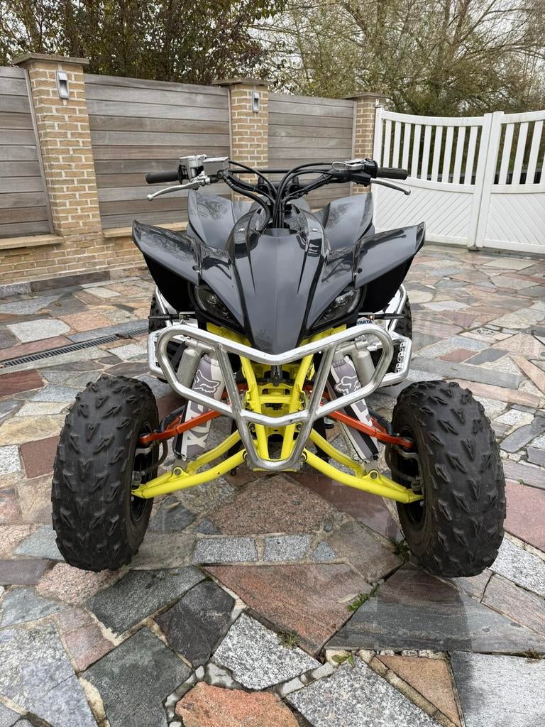 YAMAHA YFZ 450, Motos