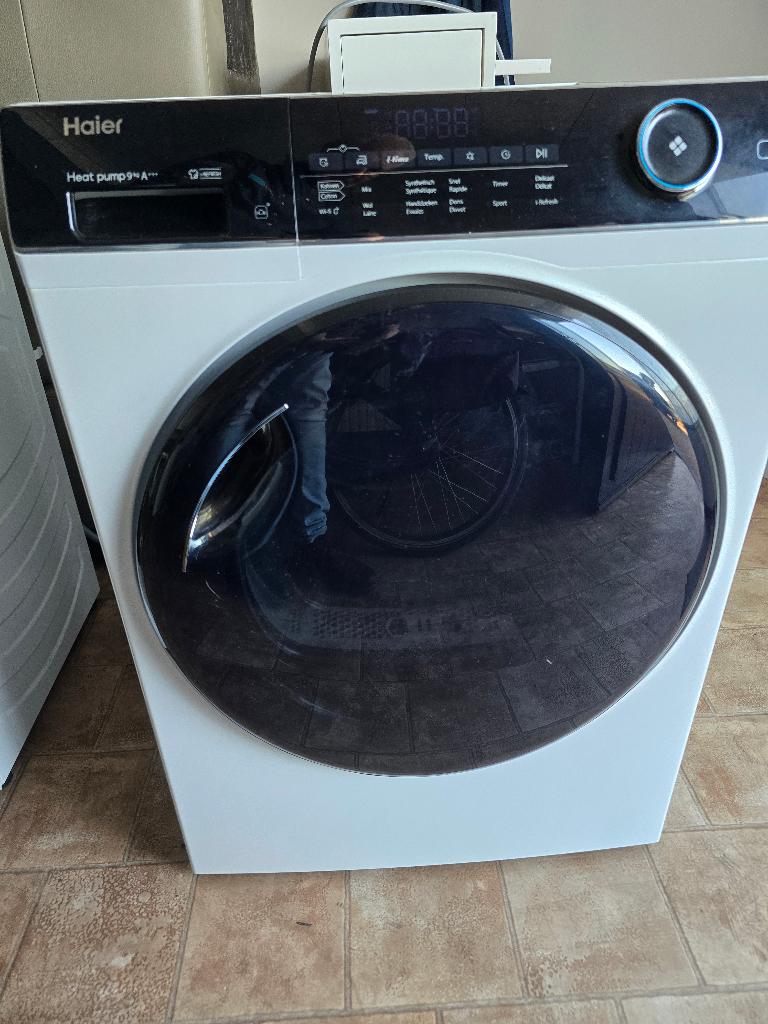 Sécheur Haier HD90-A3959 série i-PRO avec DEFECT, Classe énergétique A ou plus économe, Chargeur frontal, Enlèvement, Ne fonctionne pas