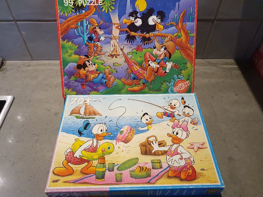 Disney Puzzels 70st - 100st, 4 à 6 ans, Enlèvement, Utilisé, Plus de 50 pièces