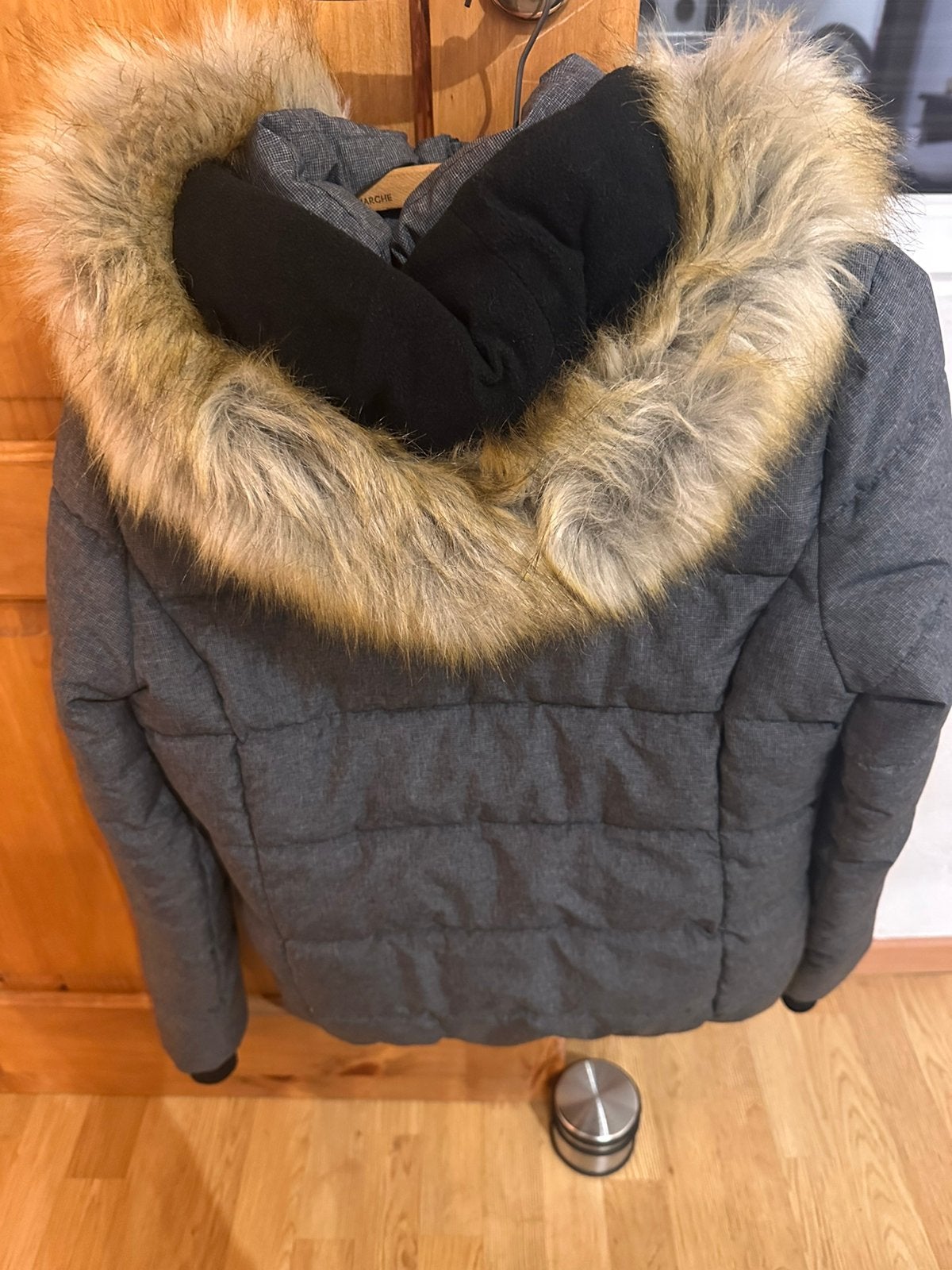 FB Sister grijs donsjack met bontcapuchon, Kleding | Dames, Ophalen of Verzenden, Zo goed als nieuw
