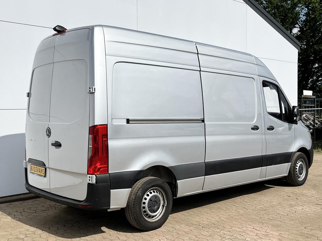 Mercedes-Benz Sprinter 215 1.9 CDI L2H2 Automaat L2H2 Climat, Auto's, Stof, Gebruikt, 4 cilinders, Mercedes-Benz