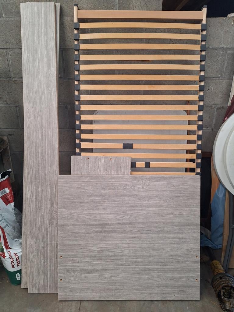 Gratis éénpersoonsbed, Huis en Inrichting, Slaapkamer | Matrassen en Bedbodems, Ophalen