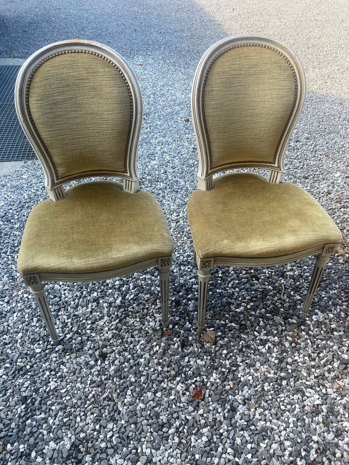 4 stoelen Louis XVI- stijl, Ophalen