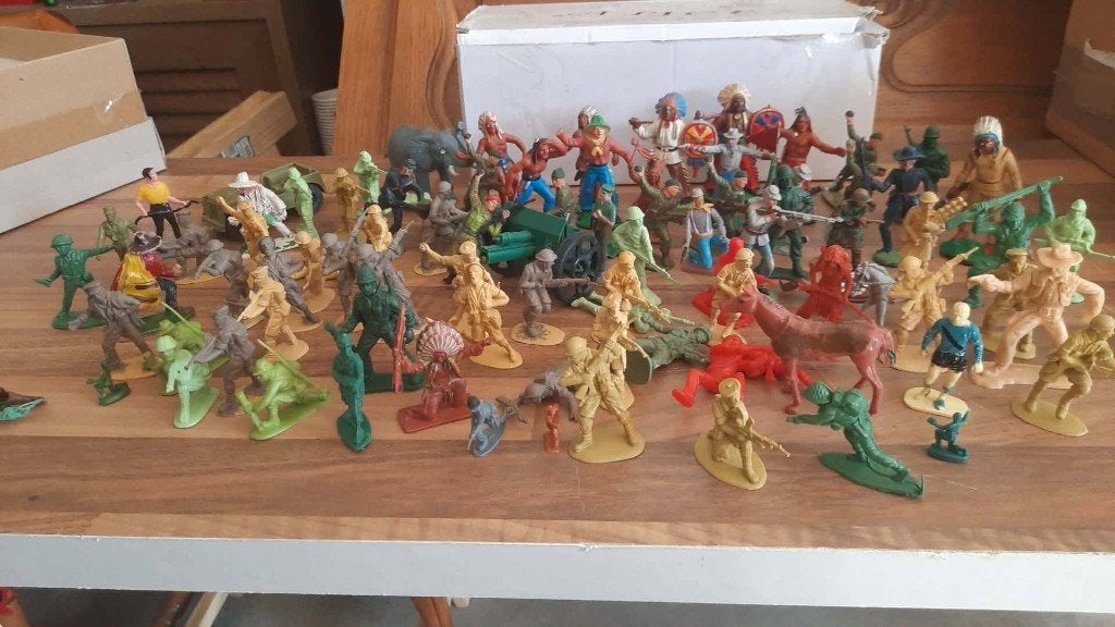 groot lot allerhande soldaten en krijgers, Antiek en Kunst, Antiek | Speelgoed, Ophalen of Verzenden