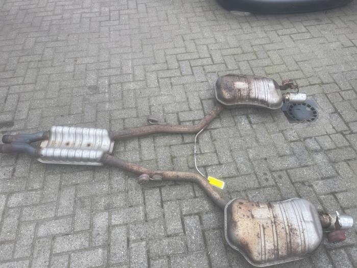 Uitlaat Midden + Einddemper van een Audi A8, Gebruikt, -, -, -