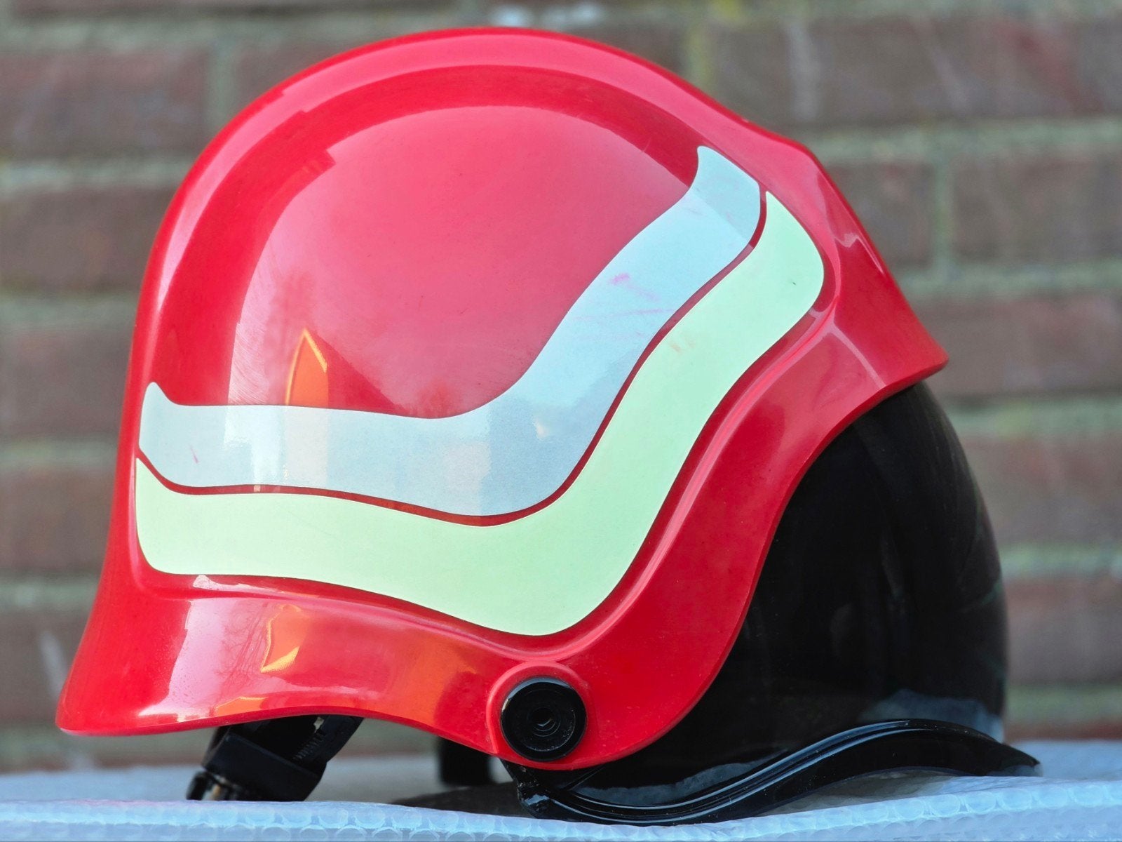 brandweerhelm brandweer Kroatië casque pompier, Verzamelen, Militaria | Algemeen, Ophalen of Verzenden