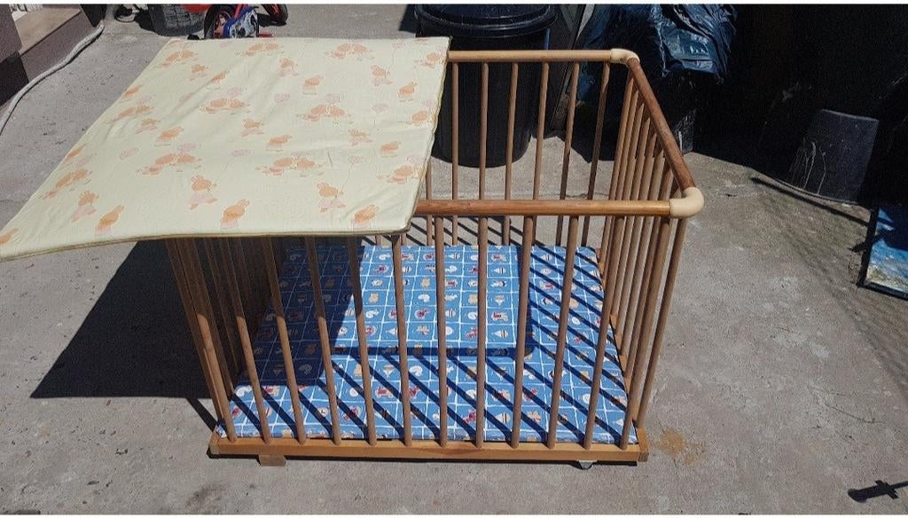 Parc pour bébé, Utilisé, Rectangulaire, Réglable en hauteur